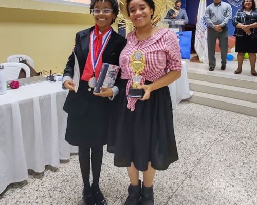 Estudiantes del IPL avanzan a la etapa  nacional de la Olimpiada de FIHR